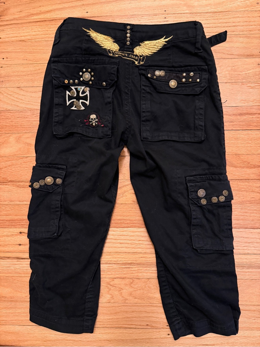 Robin's Jean Cargo Capri with Gold Wing Embroidery